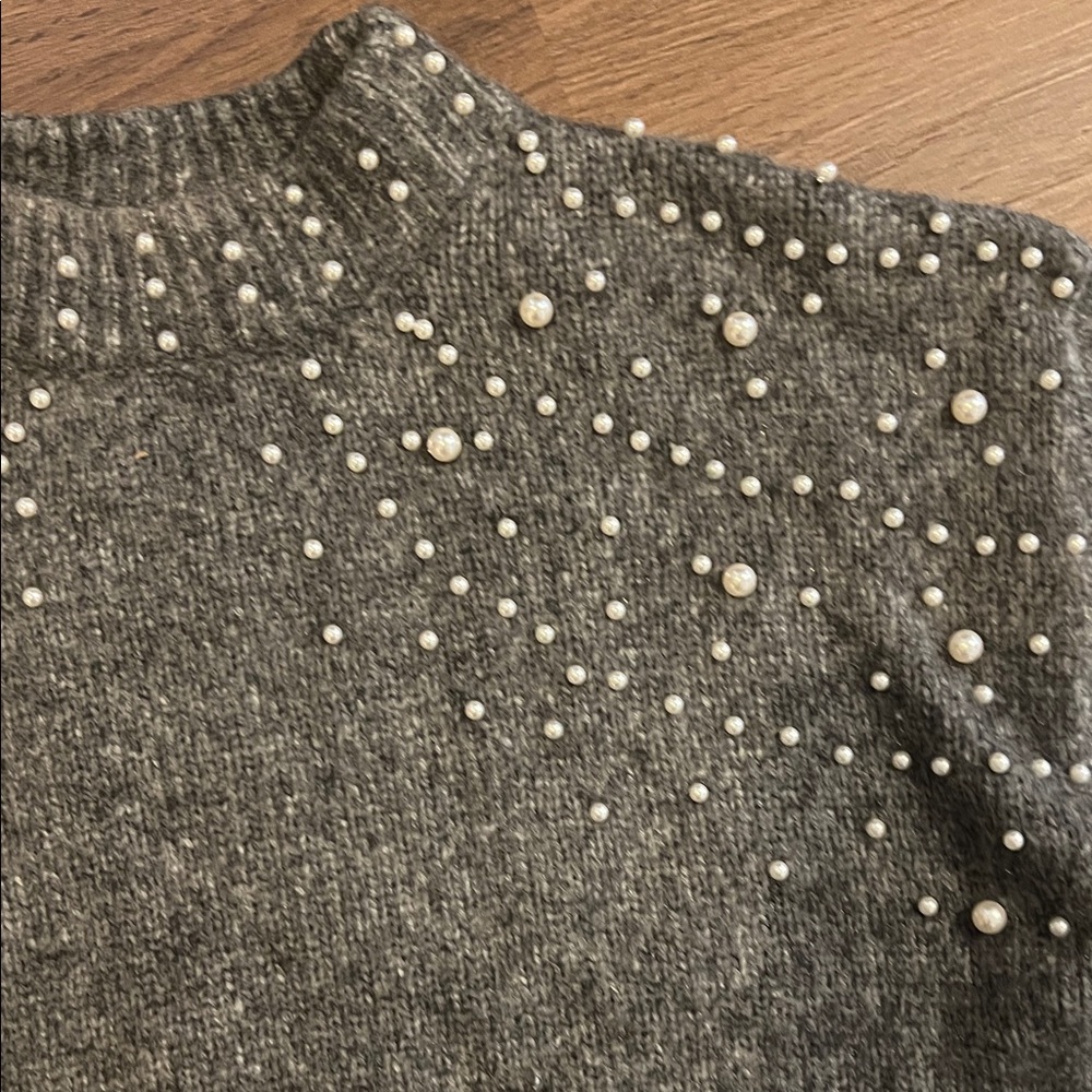 Zara Gray Pearl-Embellished Turtleneck Sweater - Picture 3 of 4